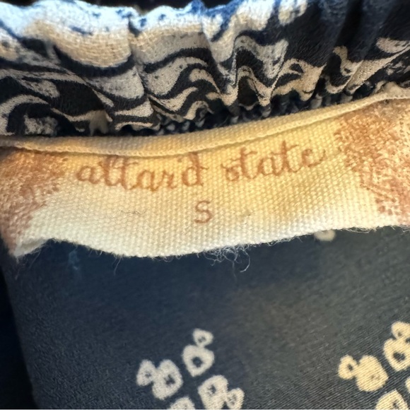 Altere’d State Paisley Wide Sleeves Off Shoulder Blue‎ White Crop Top - Picture 11 of 11